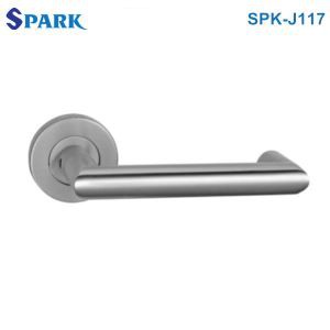 Can a door lock be opened with a credit card?